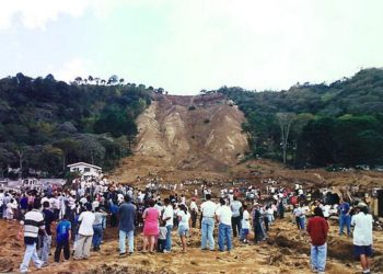 Conmemoran a víctimas del terremoto de 2001. Hoy se cumplen 18 años