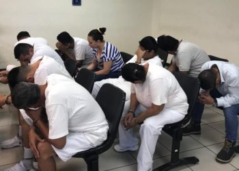 Condenan a siete sujetos que compraban carros en OLX con cheques robados