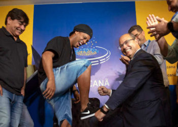 Este es el homenaje que recibió Ronaldinho en el Maracaná