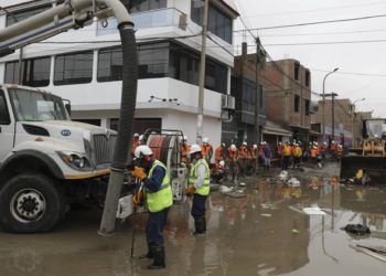 Las aguas fecales inundan Lima