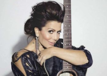 Así luce Alejandra Guzmán en bikini y sin maquillaje. ¿Se ve bien?