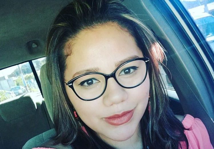 Esposa de Eugenio Chicas tilda a Bukele de “cobarde” y “mentiroso”