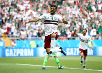 Según medios españoles, Carlos Vela está a un paso de fichar con el Barcelona