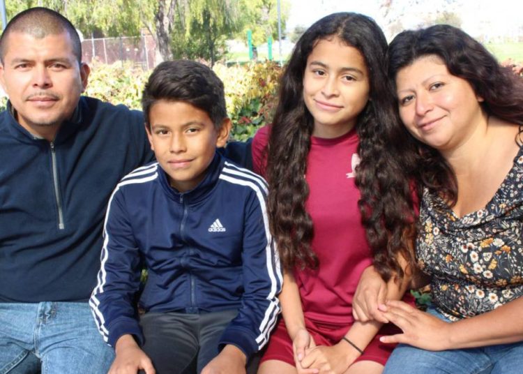 Crista Ramos, la joven futbolista salvadoreña que lucha por los migrantes en EE.UU.