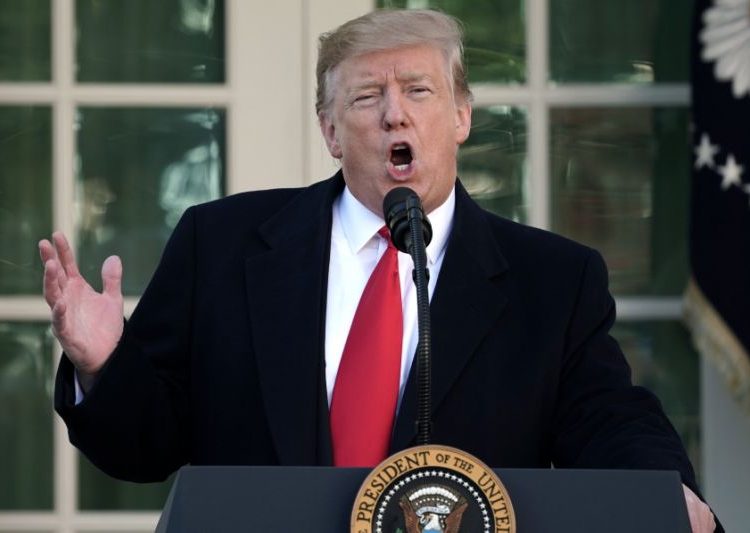 Donald Trump utiliza estadísticas de asesinatos en México para justificar el muro