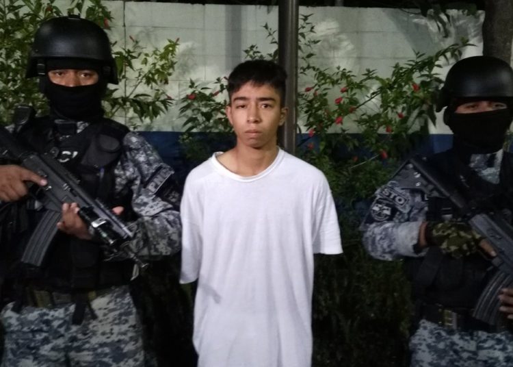 PNC captura a más de 20 delincuentes entre ellos un feminicida durante operativos en San Salvador