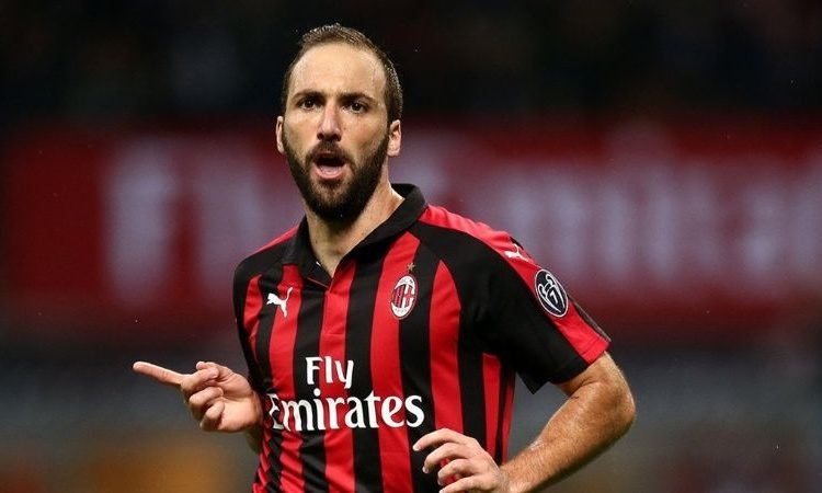 Higuaín se marcha cedido al Chelsea