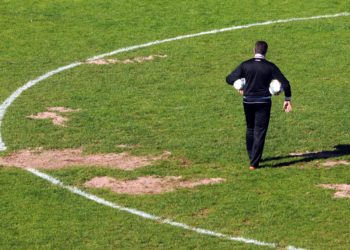 Exentrenador acusado de pedofilia murió en un accidente horas antes de afrontar el juicio