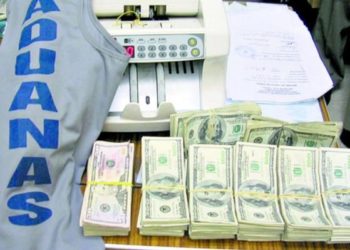 Juzgado de Extinción de Dominio devuelve 51,600 dólares a argentino