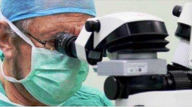 Director del ISSS se compromete atender en los próximos días a paciente que recibió cita para enero del 2020