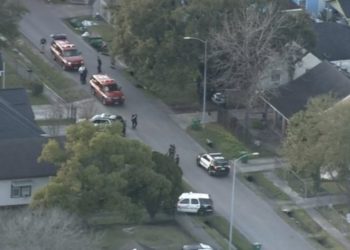 Tiroteo en Houston deja al menos cinco policías heridos