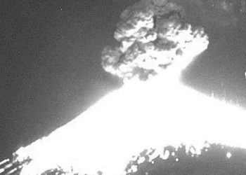 Explosión en el volcán Popocatépetl