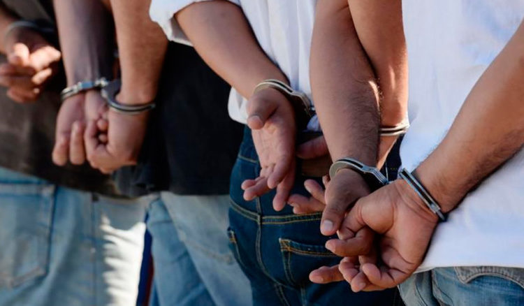 Detención provisional contra 4 agentes de la PNC que extorsionaban a transportistas