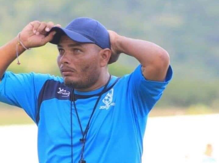 Encuentran abandonado el vehículo de la familia desaparecida del preparador físico del Sonsonate FC