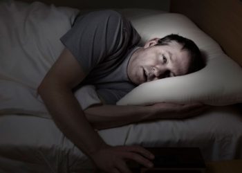Dormir menos y peor: una de las consecuencias del envejecimiento