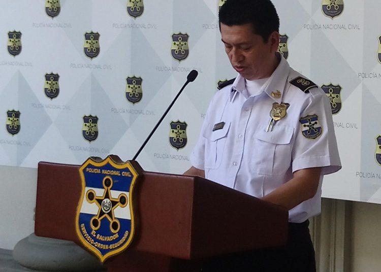 Mil 200 policías son capacitados para garantizar la veda de armas de fuego durante la elección presidencial