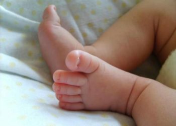 Bebé se intoxica con thinner en Ciudad Arce