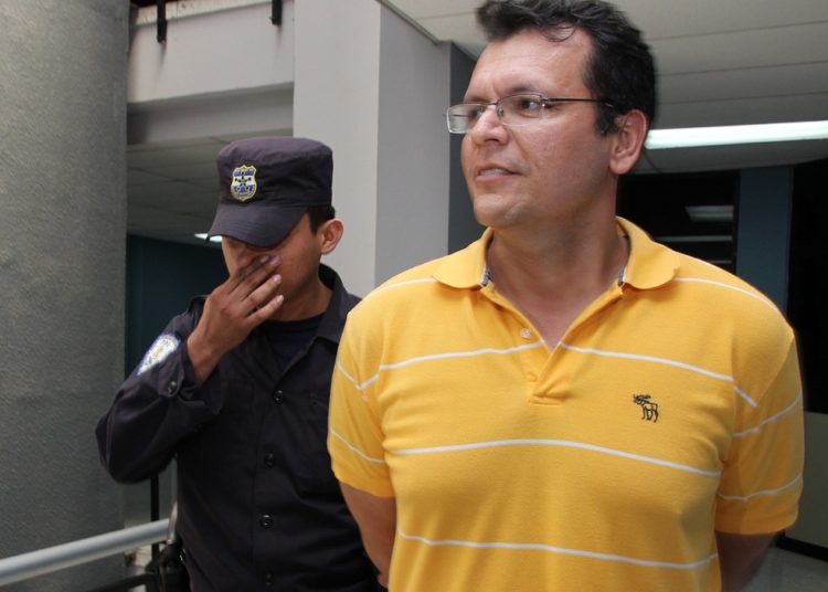 Defensa pide que se le resten días de condena a Riley Serrano