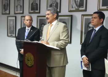 Magistrado acusado de agredir sexualmente a una menor se encuentra en su vivienda