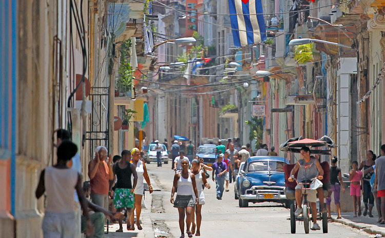 Cuba prohíbe por decreto el reggaetón