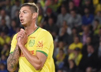 Encuentran la aeronave en la que viajaba el futbolista Emiliano Sala