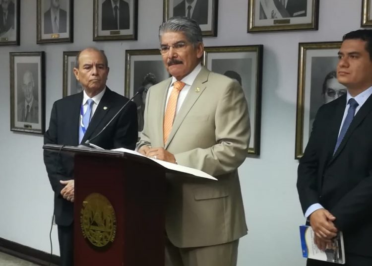 Quijano aclara que fondos para edificio legislativo fueron gestionados por directiva anterior