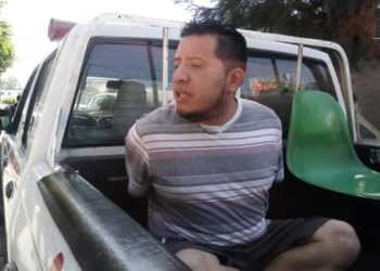 PNC detiene a un hombre por romper su papeleta de votación