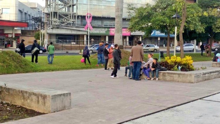 (VIDEO) Una nueva caravana de migrantes parte hacia Estados Unidos