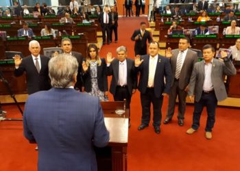 Crean comisión legislativa para investigar fin de TLC con Taiwán