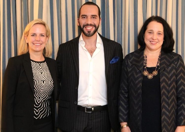 Estos fueron los temas abordados por la Secretaria de Seguridad de EE.UU. con Nayib Bukele