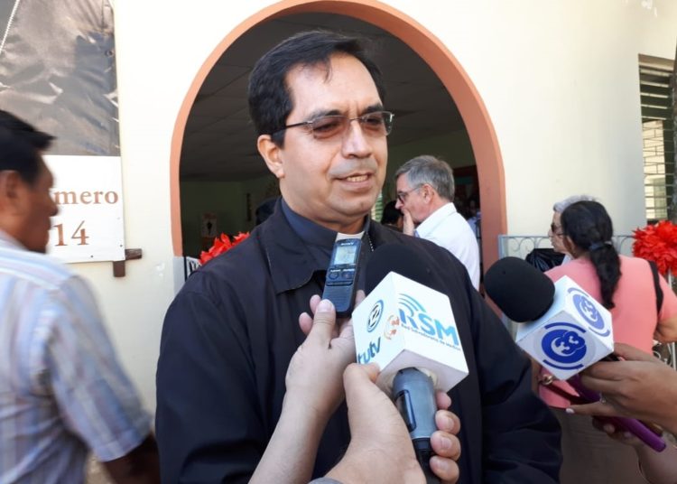 Arzobispo de San Salvador pide personas “íntegras, sin pasado que los delate” en gabinete de Bukele