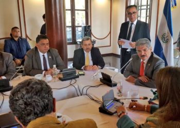 Estos son los diputados que estudiarán los perfiles de los aspirantes a procurador de la República