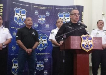 Cotto recomienda al presidente electo nombrar a un policía de carrera al frente de la PNC