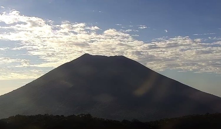 Incrementa actividad del volcán Chaparrastique
