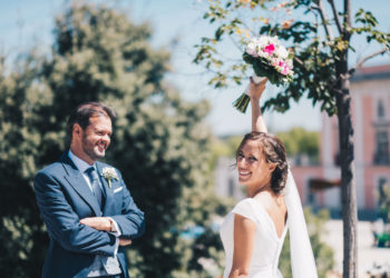 Pareja se casa y tres minutos después firman el divorcio