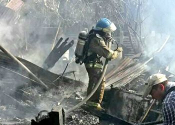 Incendio consume varias viviendas en comunidad La Cuchilla