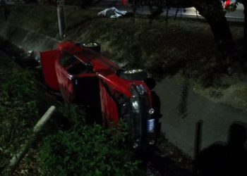 Motorista borracho provoca accidente y mata a su acompañante