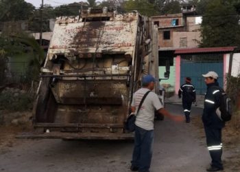 Empleados de la alcaldía de Cuscatananingo paralizan labores por demandas salariales