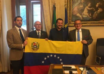 El Vaticano recibió a una delegación de Juan Guaidó y reiteró la necesidad de hallar una solución «justa y pacífica» en Venezuela