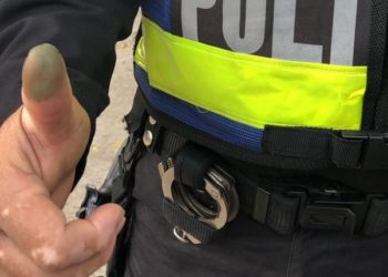 Policía y Fuerza Armada ejercen el sufragio luego de superar impase