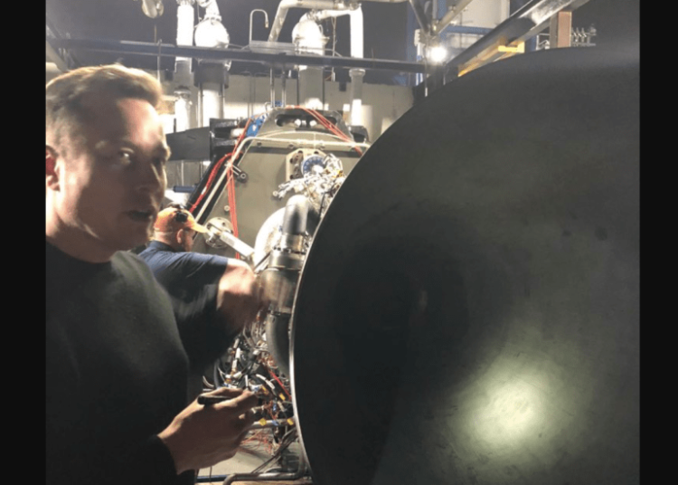 Space X realiza primera prueba de motor para nave que enviará a Marte