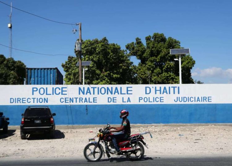 Haití arresta a 5 exmilitares de EE.UU. en medio de las protestas