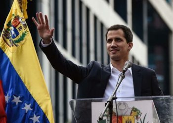 Masivo rechazo a Nicolás Maduro: el 81% de los venezolanos reconoce a Juan Guaidó como presidente interino