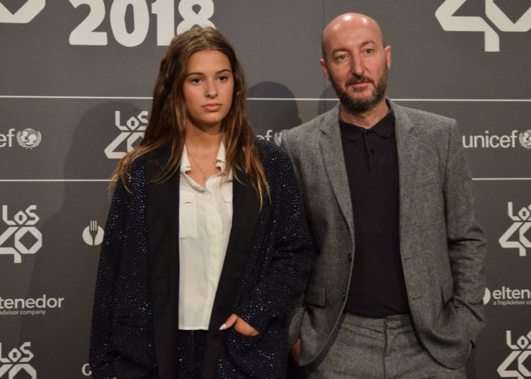 La hija de Bimba Bosé lanza su primer disco a los 14 años