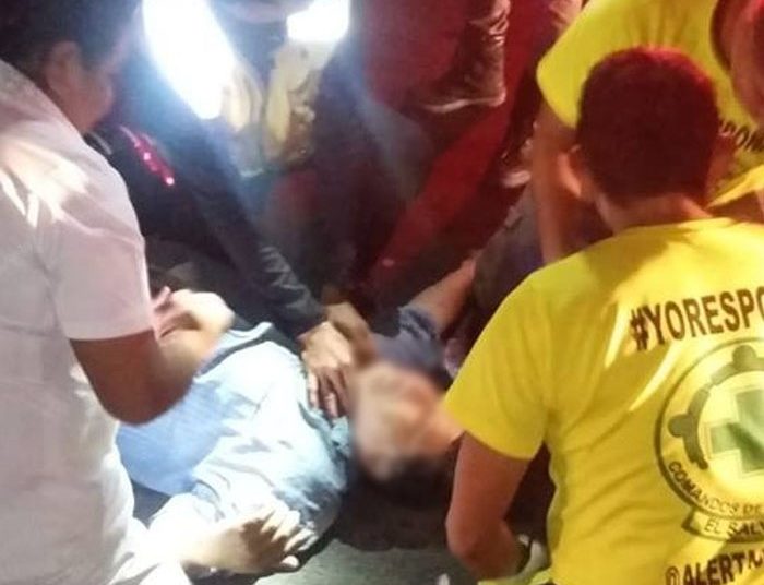 Por problemas económicos hombre se lanza de un puente en Soyapango