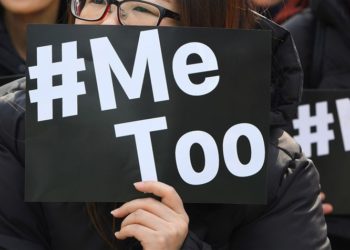 Escándalo en Francia: Despiden a seis periodistas de una «liga» secreta antifeminista