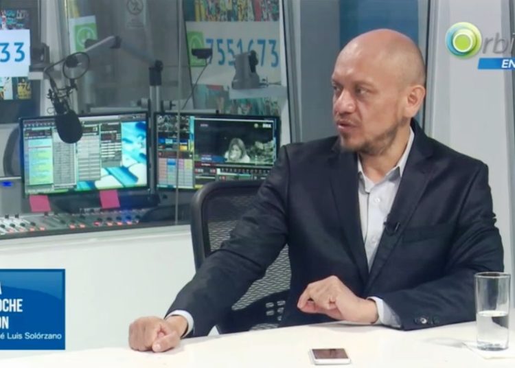 La única figura que le queda a ARENA es Ernesto Muyshondt, así de mal quedó su partido