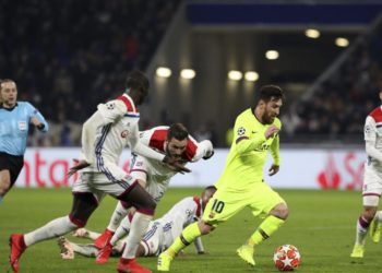Barcelona, con Lionel Messi, igualó 0-0 ante Lyon por octavos de final de la Champions League