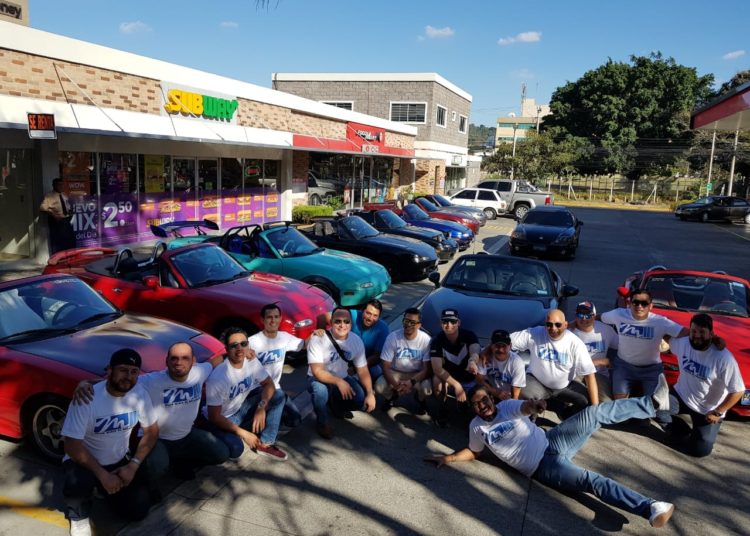 Club Miata El Salvador celebra 30 aniversario del surgimiento del primer MX5