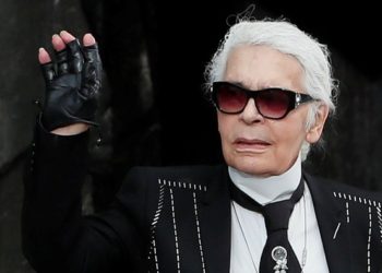 Muere en París a los 85 el diseñador de modas Karl Lagerfeld
